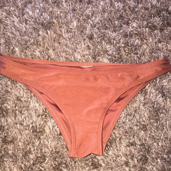 Bathing suit bottoms - Picture 1 of 1
